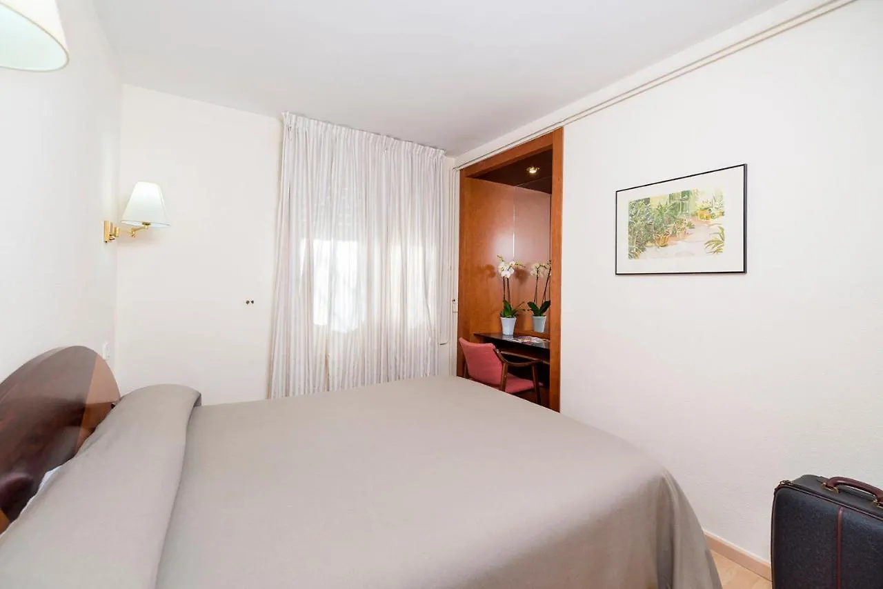 *** Aparthotel Apartamentos Guitart Lloret de Mar Spain