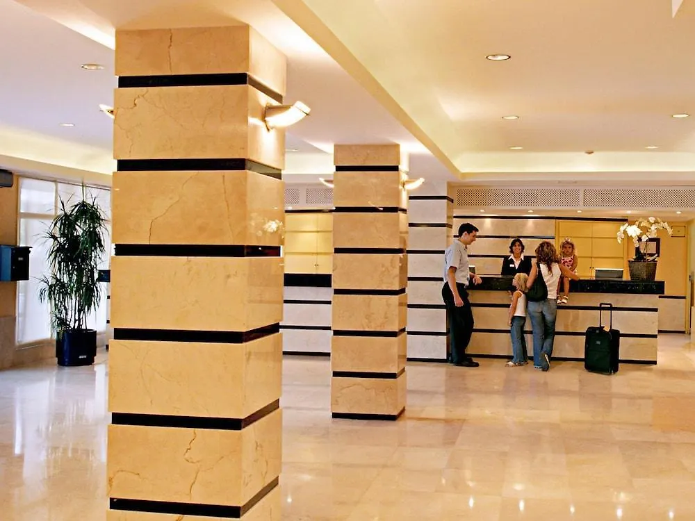 Apartamentos Guitart Lloret de Mar 3*,